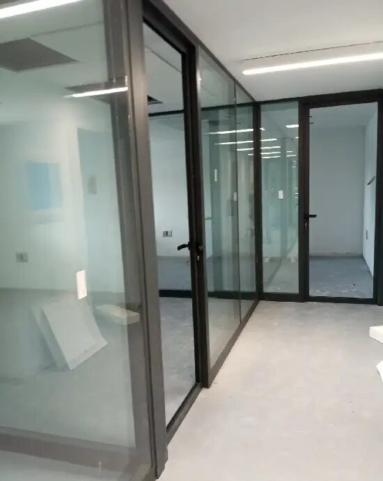 Division de oficina S85