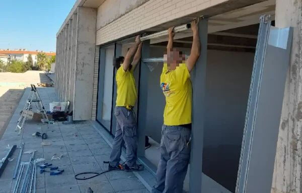 Colocacion de muro cortina S53